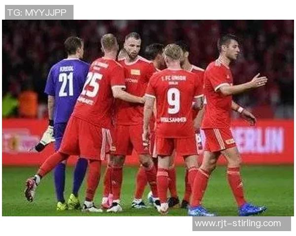 弗赖堡力挫柏林联合，登顶德甲积分榜，展现非凡实力