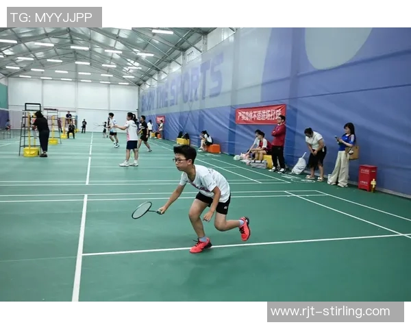 成都羽毛球队技术实力强劲荣登全国羽毛球技术排行榜第九名